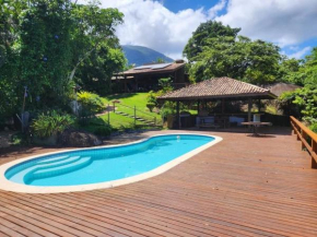 Magnífica costeira em Ilhabela